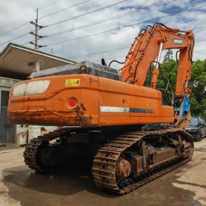 Excavadora de cadenas Doosan DX500LC usada, duradera, de bajo costo, de última tendencia, 50 toneladas, motor y bomba de segunda mano, modelo 2022, excelente - Product Image 1