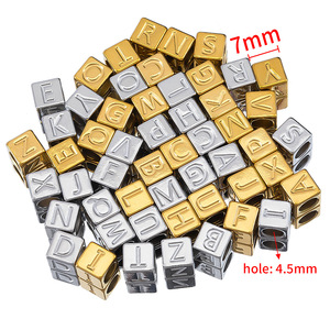 Không Thấm <span class=keywords><strong>N</strong></span>ước Thép Không Gỉ Vuông Mặt Dây Chuyề<span class=keywords><strong>n</strong></span> Bảng Chữ Cái Tiếng Anh Thư Quyế<span class=keywords><strong>n</strong></span> Rũ Mặt Dây Tự Làm Cho Vòng Đeo Tay Đồ Trang Sức Làm Phụ Kiệ<span class=keywords><strong>n</strong></span> - Product Image 2