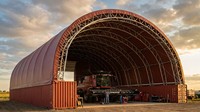 Livraison gratuite OEM ODM Steel Aircraft Hangar Ignifuge Résistant au vent Imperméable PVC Tente Bois Aluminium PVC Enduit Carports