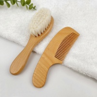 Offre Spéciale : Ensemble de Soins Capillaires – Brosse à Shampooing en Laine Naturelle Douce, Peigne de Massage en Bois avec Coussin d'Air, Peigne Antistatique en Bois de Hêtre pour Femmes et Hommes