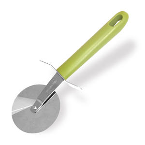 Oliva Line Rueda de corte de pizza desechable Logotipo personalizable Material PP Herramientas de pizza con caja de embalaje - Product Image 1