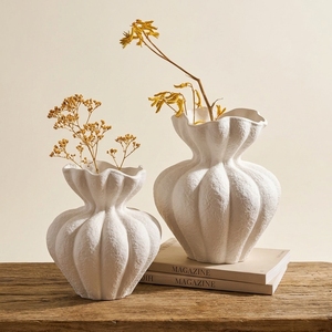 Vaso <span class=keywords><strong>in</strong></span> Ceramica <span class=keywords><strong>Stile</strong></span> Francese Qianrui, Vaso da Tavolo di Alta Gamma con Smalto Bianco, Vaso Creativo a Bocca Larga per Decorazione Artistica e Fiori Secchi - Product Image 5