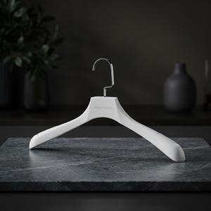 <span class=keywords><strong>Cintres</strong></span> de luxe blancs avec crochet doré, <span class=keywords><strong>bandes</strong></span> antidérapantes, robustes, <span class=keywords><strong>pour</strong></span> armoire et boutique - Product Image 3