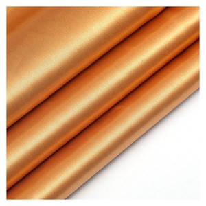 Tela satinada de LICRA 100% poliéster para ropa interior, tejido <span class=keywords><strong>grueso</strong></span> de satén para boda, para bóxer, pantalones cortos, forro de satén, barata - Product Image 2