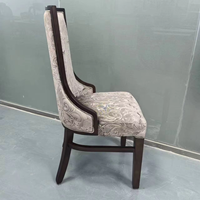 Silla de Comedor de Lujo Contemporánea con Estructura de Madera Maciza y Tapicería de Tela - Muebles Cómodos para el Comedor