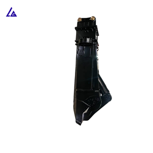 Cisaille à bec d'aigle, conçue pour saisir et couper les structures métalliques, largement utilisée dans le démontage des véhicules à fin de vie - Product Image 5