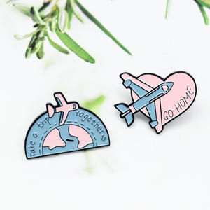 Sming Pin mengambil perjalanan bersama-sama Enamel Pin pesawat Kompas Bumi kerah lencana teks rumah perjalanan bros logam campuran - Product Image 3