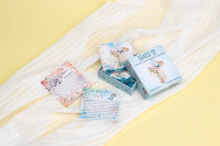 Cartes de tarot et cartes oracle personnalisées avec logo imprimé, bord doré de haute qualité, boîte magnétique et film tactile.
