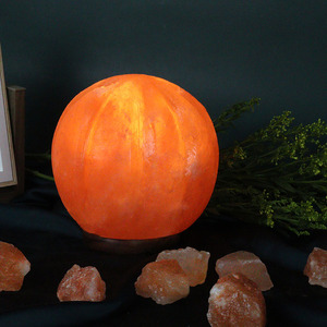 Lampes au sel naturel de l'Himalaya en cristal OEM Meilleur design 1-2 KG Vente en gros de sel rose du Pakistan avec supports en bois - Product Image 5