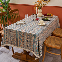 Nappe Jacquard Géométrique Bohème avec Franges à Pompons, Housse de Table Rectangulaire Style Ethnique pour Table à Manger Décoration Maison