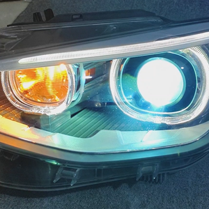 Convient pour <span class=keywords><strong>BMW</strong></span> Série 1 F20 <span class=keywords><strong>120</strong></span> 125 <span class=keywords><strong>118</strong></span> Phares d'occasion d'origine, avec bel état - Product Image 6