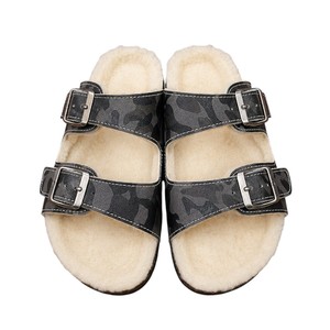 Sandalias Planas de PU para Mujer con Forro de Piel para Invierno, Pantuflas de Punta Abierta con Suela de EVA, Venta al por Mayor Personalizada para Estancias en Hoteles de Invierno - Product Image 1