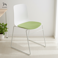 Chaise de bureau de haute qualité fabriquée par le fabricant, style simple, structure métallique robuste, antidérapante, idéale pour le bureau et le salon
