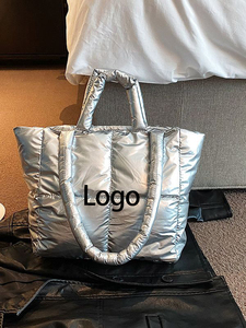 Sac fourre-tout thermique matelassé pour femme créateur de mode léger et spacieux sac à main matelassé à bandoulière - Product Image 4