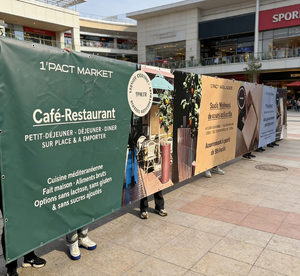 Bannière en vinyle personnalisée merveilleuse et exceptionnelle pour l'extérieur, idéale pour les activités promotionnelles - Product Image 1