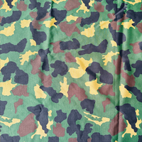 Tissu camouflage imprimé tissé en mélange de polyester 65% et de coton 35% de conception classique en camouflage forestier nigérian en gros
