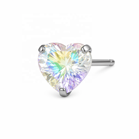 Pendientes de botón con parte trasera plana de circonita cúbica (CZ) en forma de corazón de fuegos artificiales coloridos, pulidos a espejo plateado, hipoalergénicos, para piercing de cartílago, joyería unisex, regalo