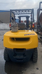 Chariot élévateur diesel KOMATSU d'occasion de 5 tonnes avec moteur, bon prix, à vendre, origine Japon, poids 5000 kg - Product Image 4