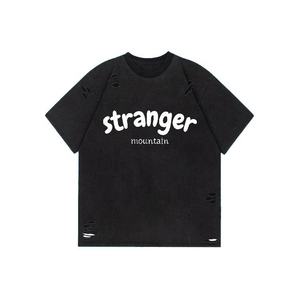 Venta al por mayor de alta calidad Plain Streetwear camiseta personalizada agujeros rotos Loose Fit camiseta desgastada - Product Image 2