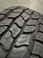 Ban & Velg Mobil Penumpang Tiga A 215/65R16/P265/70R17 Musim Panas Ringan LT MT Dengan Garansi 2 Tahun Karet Alam Cina