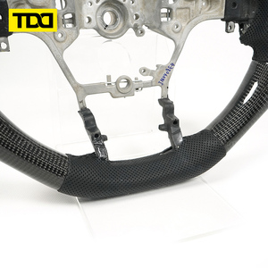 พวงมาลัยคาร์บอนไฟเบอร์แท้ TDD สำหรับ Toyota Hilux สไตล์สปอร์ตเรซซิ่ง ปรับแต่งได้ - Product Image 3