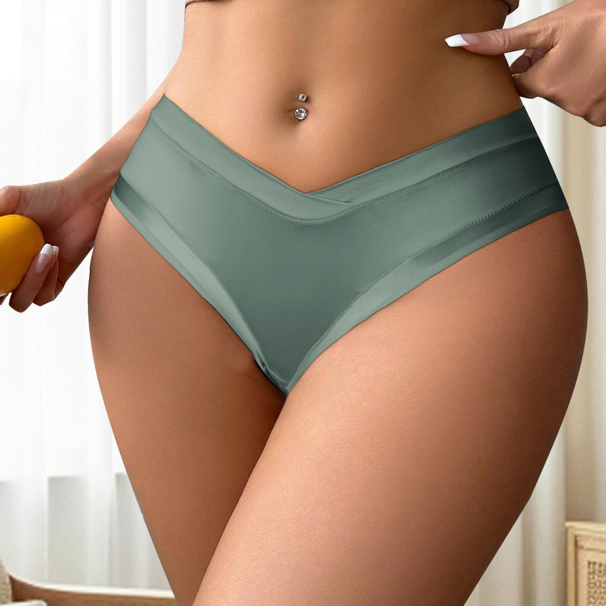 Women's Comfortable Breathable Seamless Briefs High Elastic Mid-Waist Thin Soft Pure Plain Dyed Waist Everyday Solid Exclusively