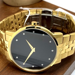 Montre de luxe pour femme en acier inoxydable à quartz, cadran haute précision 28 mm, montre numérique analogique haut de gamme pour homme, style professionnel - Product Image 1
