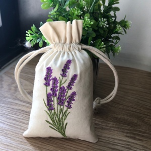 Sac d'emballage en coton mousseline avec cordon de serrage, logo brodé personnalisé, pochette d'emballage cadeau en coton - Product Image 1