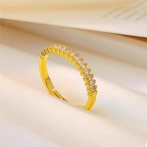 Anello Aperto Intrecciato di Tendenza per Donne, Gioiello Minimalista da Dito - Product Image 4