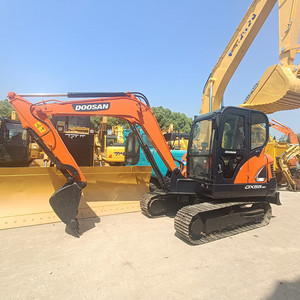 รถขุด DOOSAN DX55 5.5 ตัน เครื่องยนต์ยันม่าร์ ปั๊มไฮดรอลิก Doosan Mottrol วาล์ว KYB ชั่วโมงการใช้งานต่ำ สภาพ 90% ปี 2023 พร้อมวิดีโอ - Product Image 1