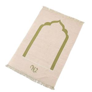 Venta directa de fábrica de alfombras islámicas plegables de poliéster de diseño moderno, suaves y acolchadas, lo último en tapetes de oración musulmanes. - Product Image 1