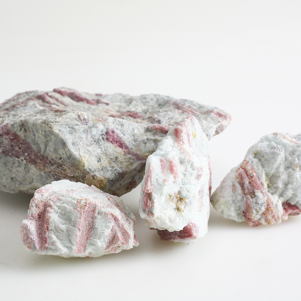 Натуральные розовые турмалиновые сырые камни и кристаллы образцы Исцеляющие кристаллы сырье камни