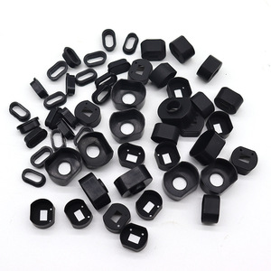 Joints en caoutchouc silicone sur mesure Jingda pour applications d'étanchéité à l'huile, forme carrée avec design perforé - Product Image 4