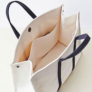 Sac fourre-tout en toile réutilisable avec poche, fermeture ouverte, logo personnalisé imprimé, sac de shopping tendance pour femmes - Product Image 1