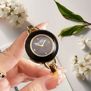 Reloj de Cuarzo para Hombre con Caja de Aleación, Correa de Silicona/Cuero de Cocodrilo de 40 mm, Diseño de Dibujos Animados, Lujo y Moda - Product Image 1