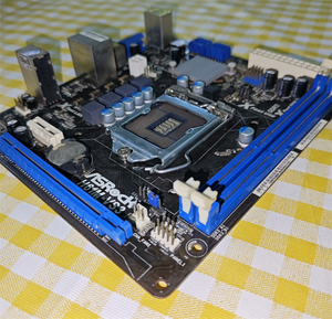 Cho Asrock H61M VS3 Bo mạch chủ LGA 1155 CPU DDR3 RAM SATA SSD H61M V/vs/VS4 Bo mạch chủ hỗ trợ Core i3/i5/i7 trong Tel Chipset - Product Image 6