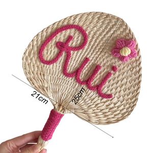 Abanicos Personalizados Hechos a Mano, Hoja de Palma Natural, Abanicos Tejidos a Mano Personalizados para Invitados/Damas de Honor, Recuerdos para Fiestas de Boda - Product Image 5