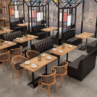 Ensemble table et chaises de restaurant de qualité commerciale, banquette en cuir noir capitonné, table en bois et chaises pour bistro, café, restauration rapide