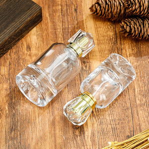 Wholesale In Stock 50ml 100ml Transparent Glass Press Spray <b>Perfume</b> Bottle High-Grade Round Fragrance Refillable <b>Container</b> - Product Image 4