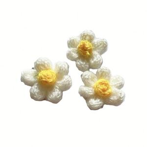 Accesorios de Flores de Mohair Tejidos a Mano con Ganchillo, Accesorios para Carcasas de Teléfono Móvil con Seis Flores, Accesorios Colgantes para Ropa - Product Image 5