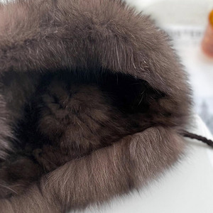 2025 épais chaud élégant doux tricoté fourrure de renard Pom Pom vison chapeau tissé cache-oreilles chapeau Sable fourrure femmes hiver chapeaux avec des cordes - Product Image 5