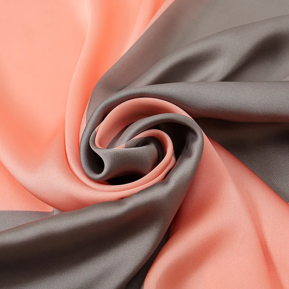 Penjualan terlaris Fashion 110*110cm Bandana sederhana warna Solid Hairband Satin sutra syal untuk wanita