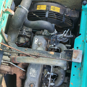 Kohdlo SK135SR-2 सेकेंडहैंड हाइड्रोलिक क्रॉलर पृथ्वी-चलती डिगर्स स्कि135 ने फ्लैट बाल्टी के साथ पूर्व-स्वामित्व वाली मशीन का उपयोग किया - Product Image 6