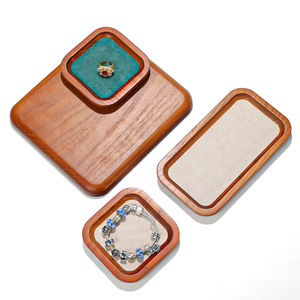 WEIMEI bijoux présentoir anneau en bois boucle d'oreille collier microfibre plateau carré personnalisé logo bijoux présentoir - Product Image 2