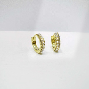 factory price plata 925 sterling <b>silver</b> round designer earring wholesale retro bridal gold plated pearl fashion <b>hoop</b> earrings - Product Image 1