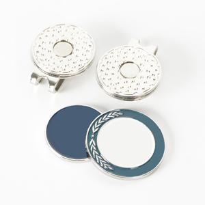 Marqueur de balle de <span class=keywords><strong>golf</strong></span> magnétique à <span class=keywords><strong>2</strong></span> faces avec <span class=keywords><strong>logo</strong></span> personnalisé Marqueur de balle de poker en aluminium inoxydable Marqueurs de balle de <span class=keywords><strong>golf</strong></span> à crampons en métal - Product Image 6