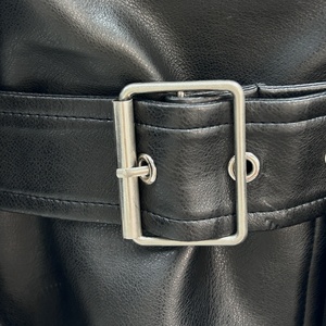 Giacca <span class=keywords><strong>in</strong></span> <span class=keywords><strong>Pelle</strong></span> da <span class=keywords><strong>Donna</strong></span> con Spalle Plissettate Personalizzabile con Cintura per Primavera e Autunno, Stile Motociclista - Product Image 5
