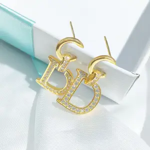 创意花式女性派对婚礼饰品时尚首字母D夸张925银锆石字母箍耳环
