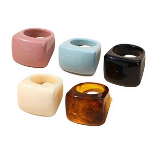 Ensembles de bagues fantaisie en résine acrylique géométrique pour cocktails, bijoux statement modernes unisexes pour le quotidien et les soirées - Product Image 1