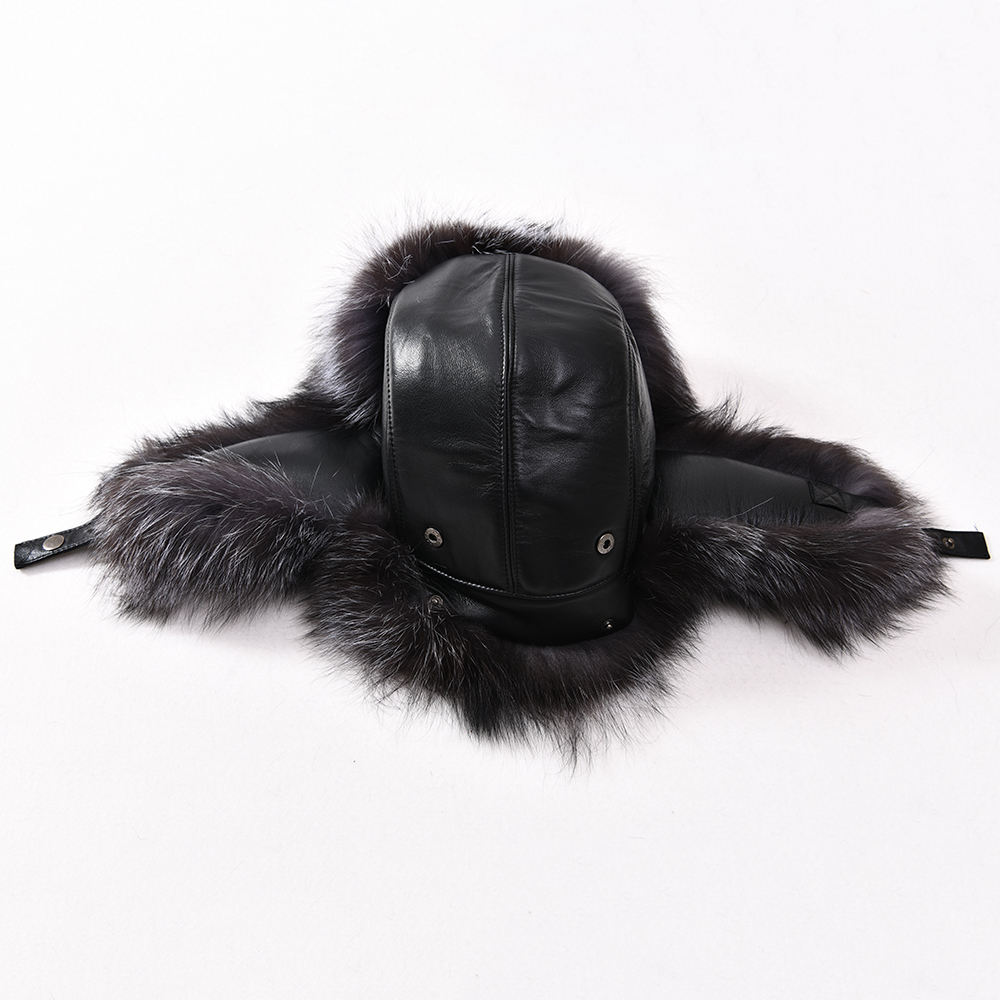 Fourrure de renard noir + argent 2